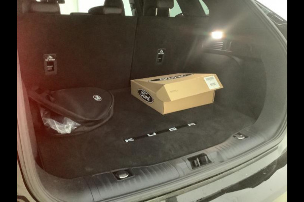 Ford Kuga 2.5 PHEV ST-Line X 225pk | Driver Assistance Pack | Panoramadak | Winterpack | Technology Pack | AGR Stoelen | 19 inch Lichtmetaal | Verlengde Fabrieksgarantie tot 04-2028