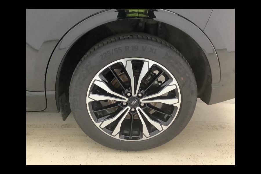 Ford Kuga 2.5 PHEV ST-Line X 225pk | Driver Assistance Pack | Panoramadak | Winterpack | Technology Pack | AGR Stoelen | 19 inch Lichtmetaal | Verlengde Fabrieksgarantie tot 04-2028