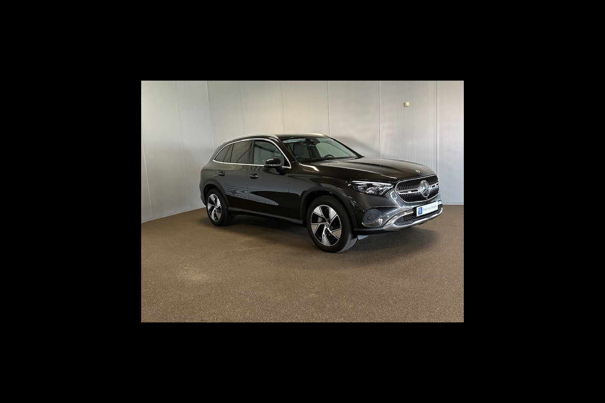 Mercedes-Benz GLC 300e 4 Matic Avantgarde Advanced-DIGITAL LIGHT-MEMORY-DISTRONIC-COMPL. Mercedes-Benz GLC 300e 4 Matic Avantgarde Advanced-DIGITAL LIGHT-MEMORY-DISTRONIC-COMPL.