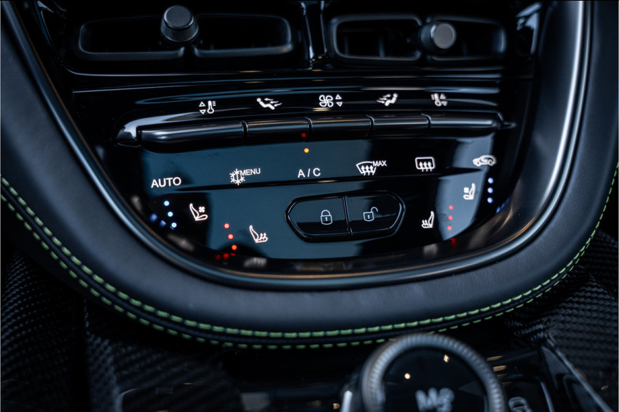 Aston Martin Dbx 4.0 V8 707 - AMR23 | F1-Inspired | Panorama | Keramisch | Elek. Trekhaak
