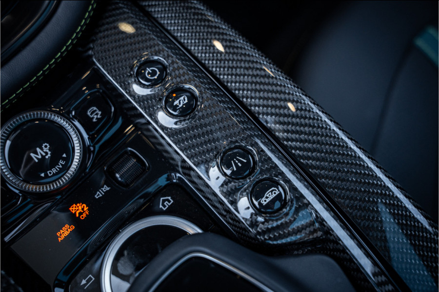 Aston Martin Dbx 4.0 V8 707 - AMR23 | F1-Inspired | Panorama | Keramisch | Elek. Trekhaak