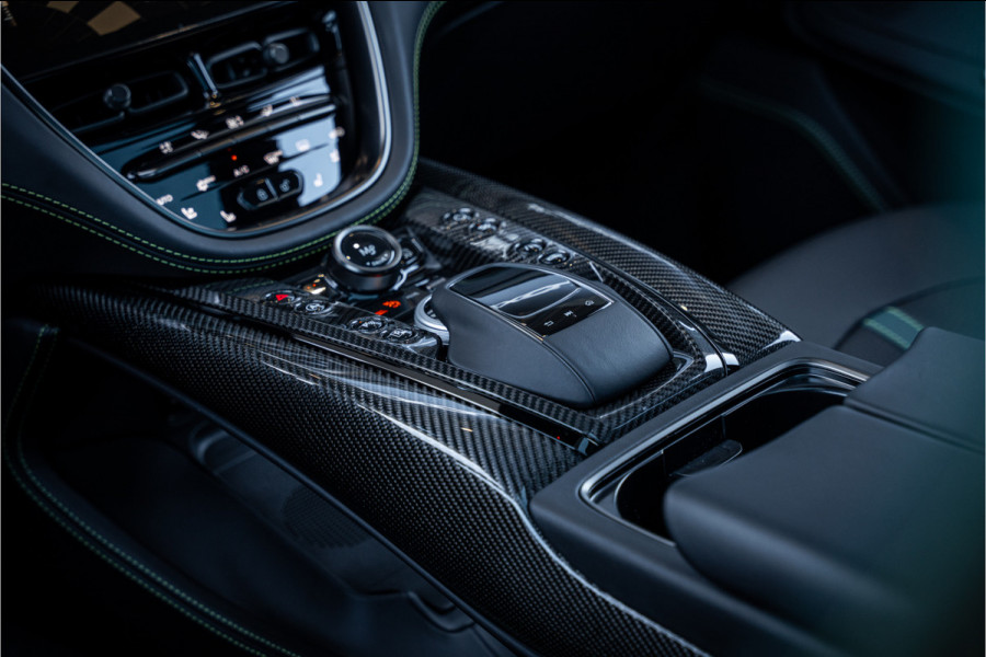 Aston Martin Dbx 4.0 V8 707 - AMR23 | F1-Inspired | Panorama | Keramisch | Elek. Trekhaak