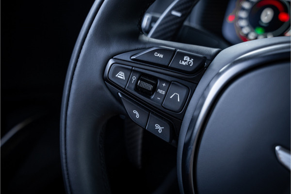 Aston Martin Dbx 4.0 V8 707 - AMR23 | F1-Inspired | Panorama | Keramisch | Elek. Trekhaak