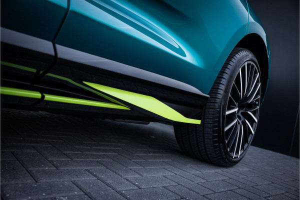 Aston Martin Dbx 4.0 V8 707 - AMR23 | F1-Inspired | Panorama | Keramisch | Elek. Trekhaak