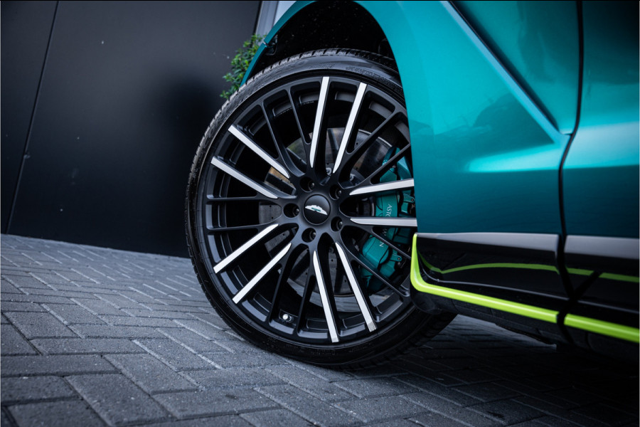 Aston Martin Dbx 4.0 V8 707 - AMR23 | F1-Inspired | Panorama | Keramisch | Elek. Trekhaak