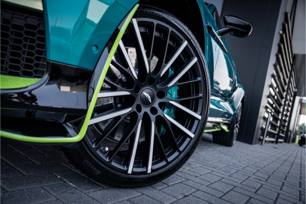 Aston Martin Dbx 4.0 V8 707 - AMR23 | F1-Inspired | Panorama | Keramisch | Elek. Trekhaak