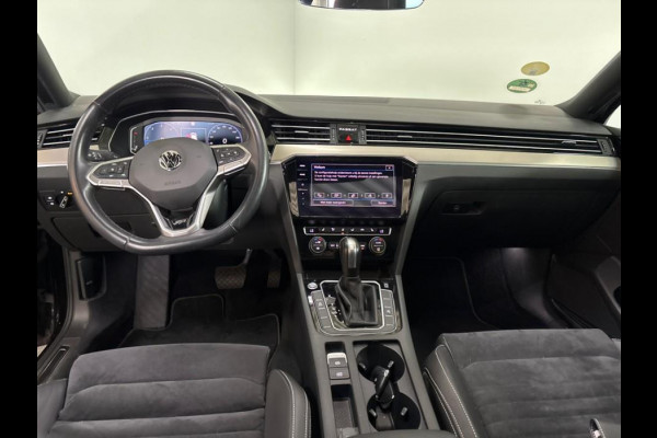 Volkswagen Passat Variant 1.6 TDI Elegance Business R PANORAMADAK/360 CAMERA/SPORTSTOELEN