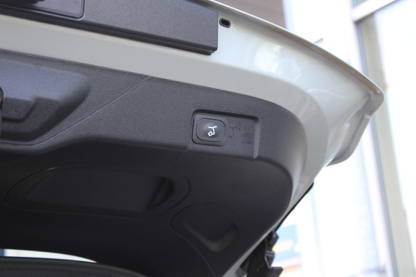 Ford Puma 1.0 EcoBoost Hybrid Titanium 125pk | Driver Assistance Pack | Winterpack | Comfort Pack | Elek. Achterklep | Verlengde Fabrieksgarantie tot 10-2028