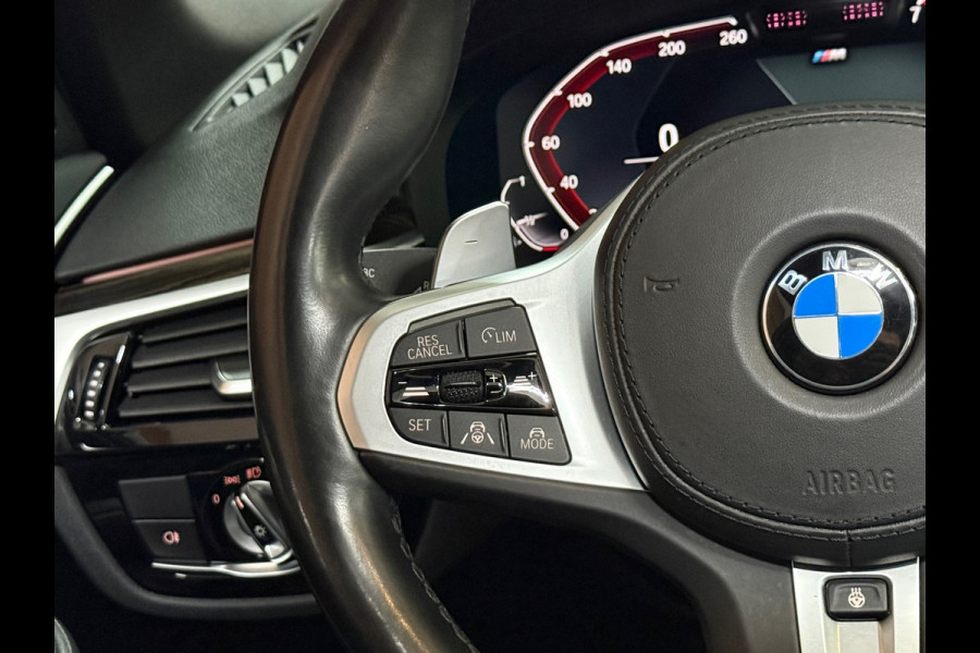 BMW 5 Serie Touring 530i High Executive | M-Sport | LCI | Facelift | Laser | HUD | 360 Camera | Winter-pakket |