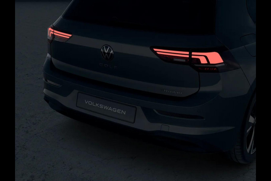 Volkswagen Golf Life Edition 1.5 eHybrid 150 kW / 204 pk Hatchback