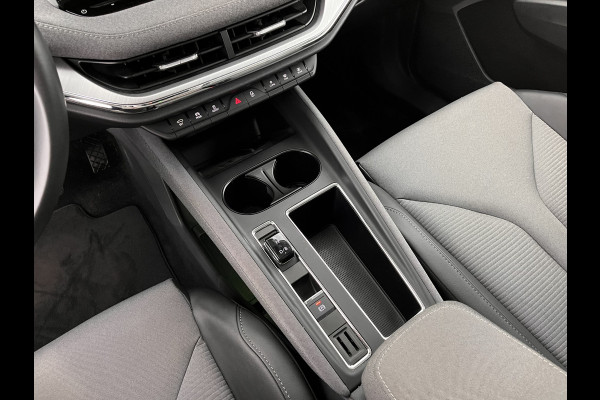 Škoda ENYAQ iV 80 (INCL.BTW) *DIGI-COCKPIT | FULL-LED | 1/2LEATHER | BLINDSPOT | CAMERA | NAVI-FULLMAP | DAB+ | KEYLESS | 19''ALU*