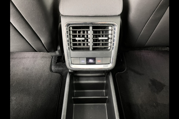 Škoda ENYAQ iV 80 (INCL.BTW) *DIGI-COCKPIT | FULL-LED | 1/2LEATHER | BLINDSPOT | CAMERA | NAVI-FULLMAP | DAB+ | KEYLESS | 19''ALU*