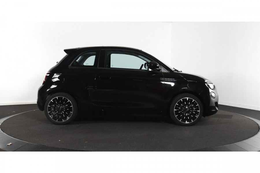 Fiat 500 Icon 42 kWh - Automaat - Navi - Panoramadak- Winterpakket- Org.NL