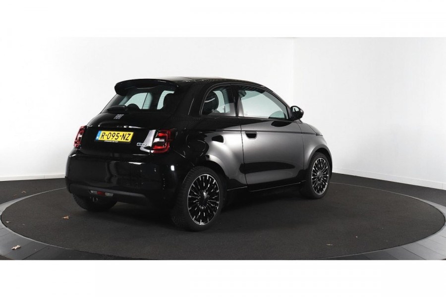 Fiat 500 Icon 42 kWh - Automaat - Navi - Panoramadak- Winterpakket- Org.NL