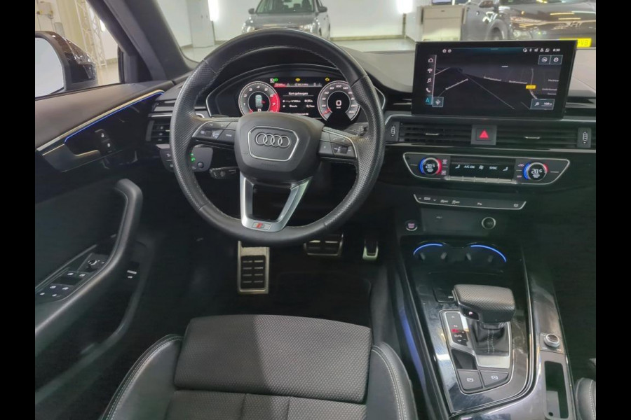 Audi A4 Avant 35 TFSI S-Line Black Edition Pano Virtual Sfeer NAP