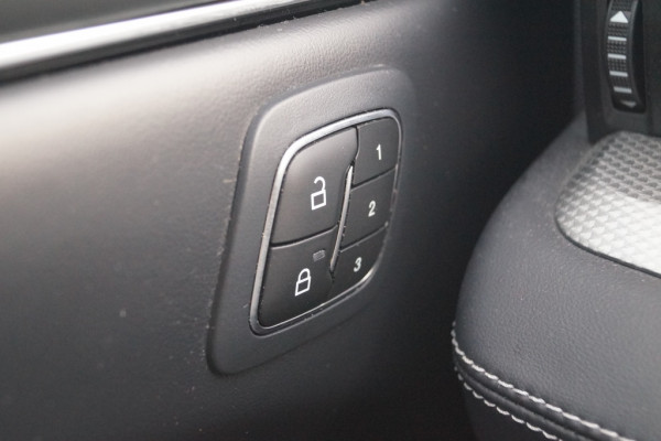 Ford Mustang Mach-E RWD 75kWh -PANO-LEER-CAM-ECC-B&O-