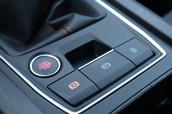 Seat Leon 1.0 TSI FR Launch Edition | Navi | Virtual Dash | Carplay |