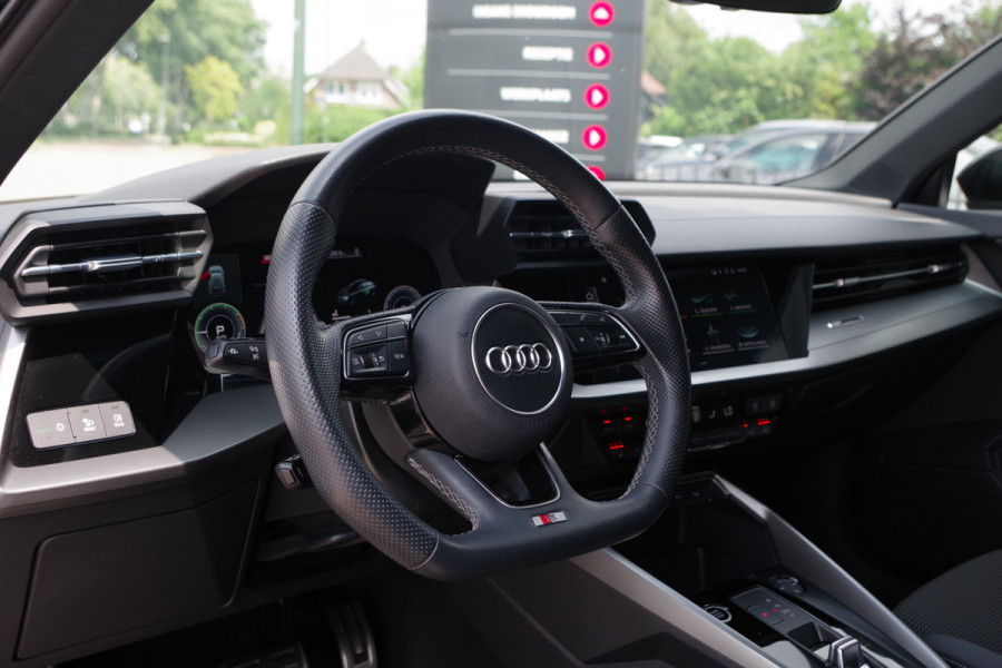 Audi A3 Sportback 45 TFSI e 245 PK Competition S-Line Edition, Adap. Cruise Control, Carplay
