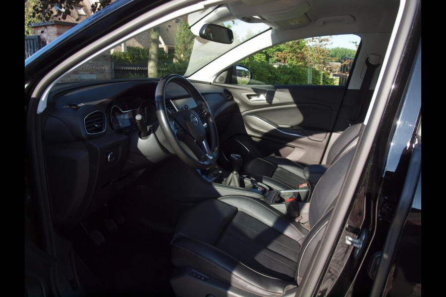 Opel Grandland X 1.2 Turbo Innovation | Camera | Apple Carplay | Cruise Control | Stoel verwarming/ventilatie |