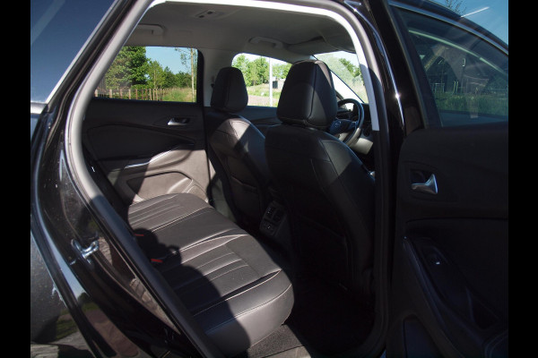Opel Grandland X 1.2 Turbo Innovation | Camera | Apple Carplay | Cruise Control | Stoel verwarming/ventilatie |