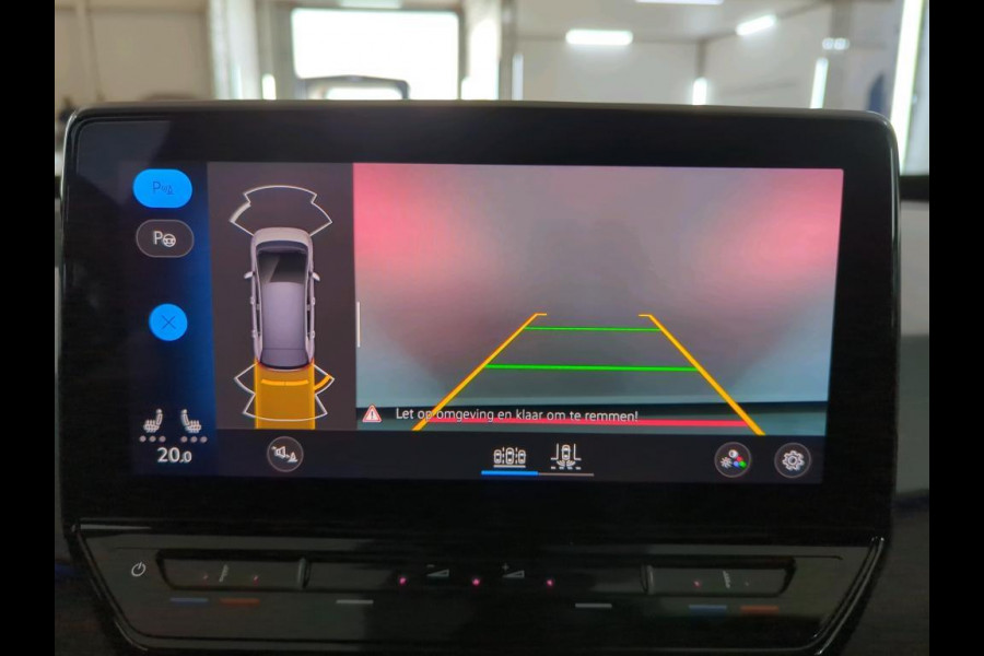 Volkswagen ID.3 Pure 45 kWh SCHAALSTOELEN/IQ LED KOPLAMPEN/CAMERA/KEYLESS