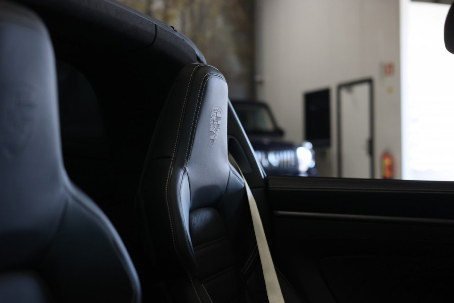 Porsche 911 Targa 4 GTS | PTS - SportDesign - Carbon - Leder pakket