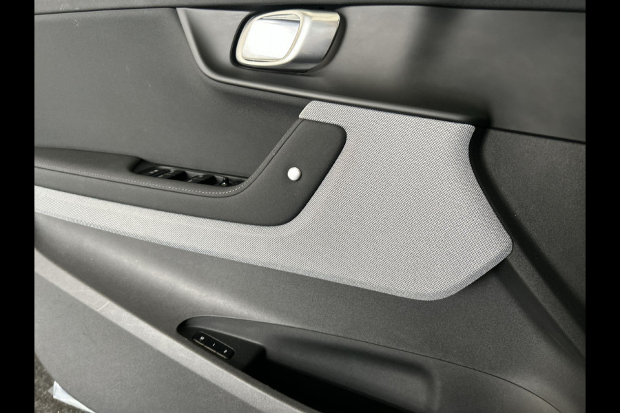 Polestar 2 Long Range Single Motor 78 kWh | Voorstoelen verwarmd | Uitwijk assistens | Rijstrooksensor met correctie