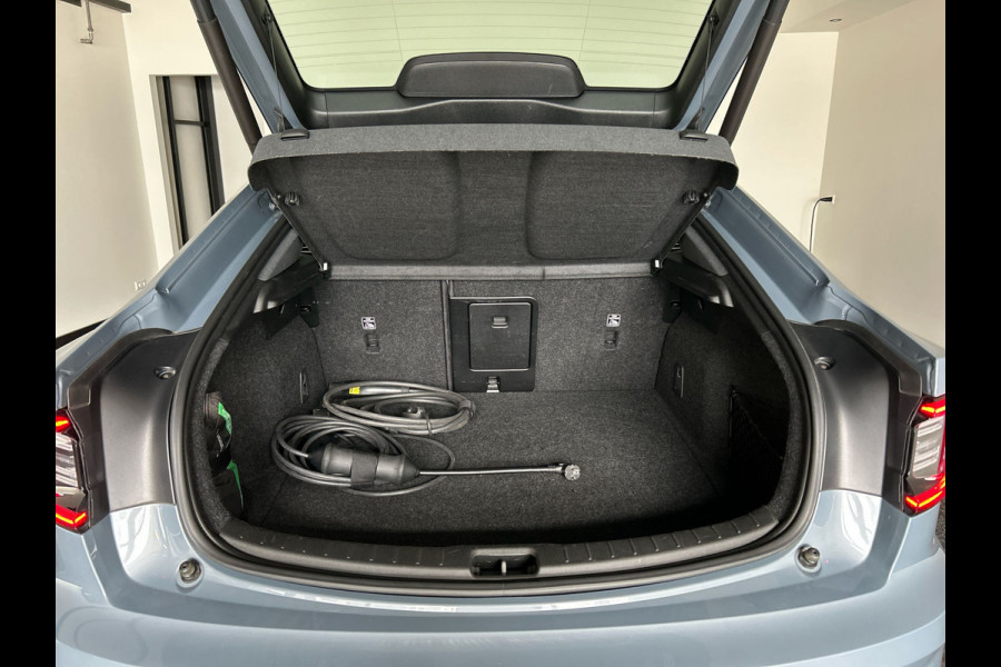 Polestar 2 Long Range Single Motor 78 kWh | Voorstoelen verwarmd | Uitwijk assistens | Rijstrooksensor met correctie