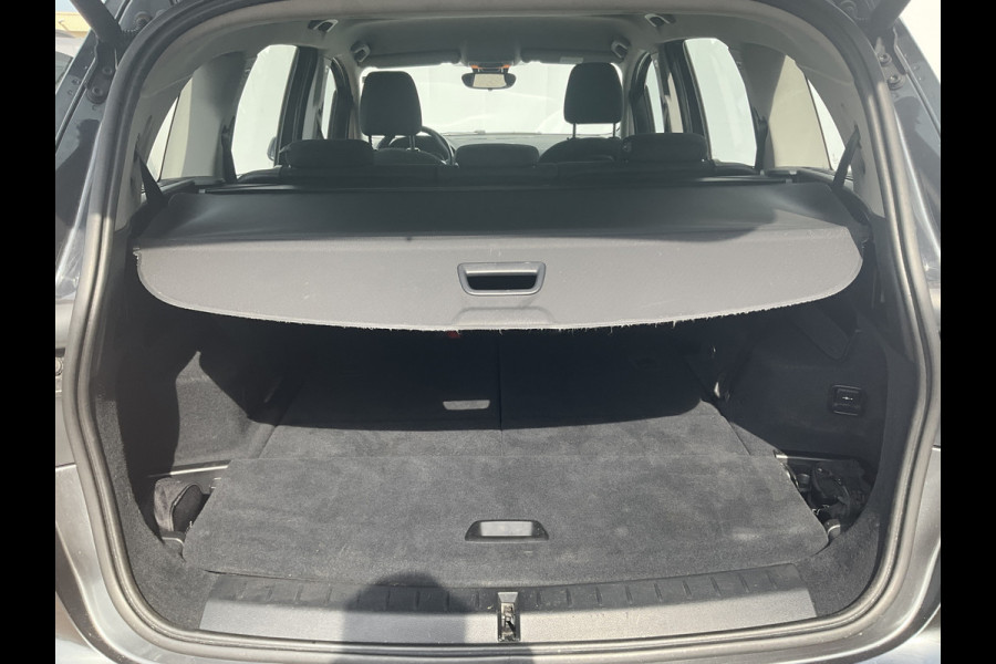 BMW 2 Serie Gran Tourer 7-Pers Executive Trekhhaak Nav/Cruise Stoelverw Elek.Klep Led NAP!