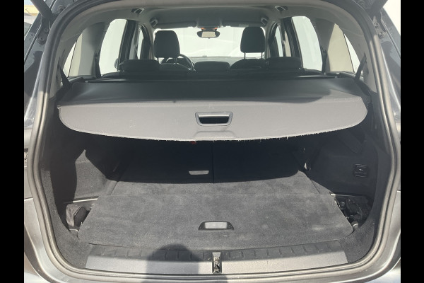 BMW 2 Serie Gran Tourer 7-Pers Executive Trekhhaak Nav/Cruise Stoelverw Elek.Klep Led NAP!