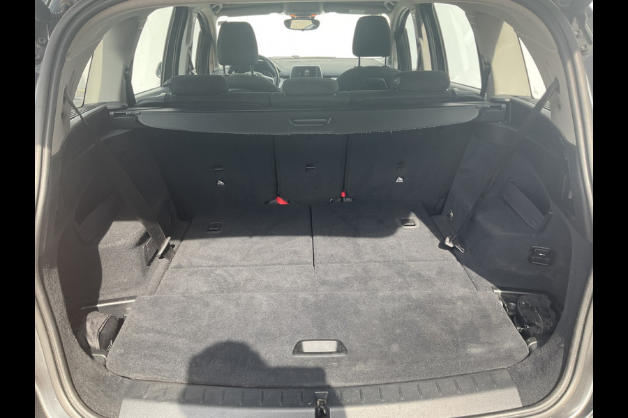 BMW 2 Serie Gran Tourer 7-Pers Executive Trekhhaak Nav/Cruise Stoelverw Elek.Klep Led NAP!