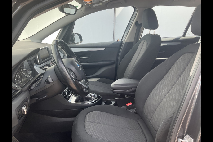 BMW 2 Serie Gran Tourer 7-Pers Executive Trekhhaak Nav/Cruise Stoelverw Elek.Klep Led NAP!