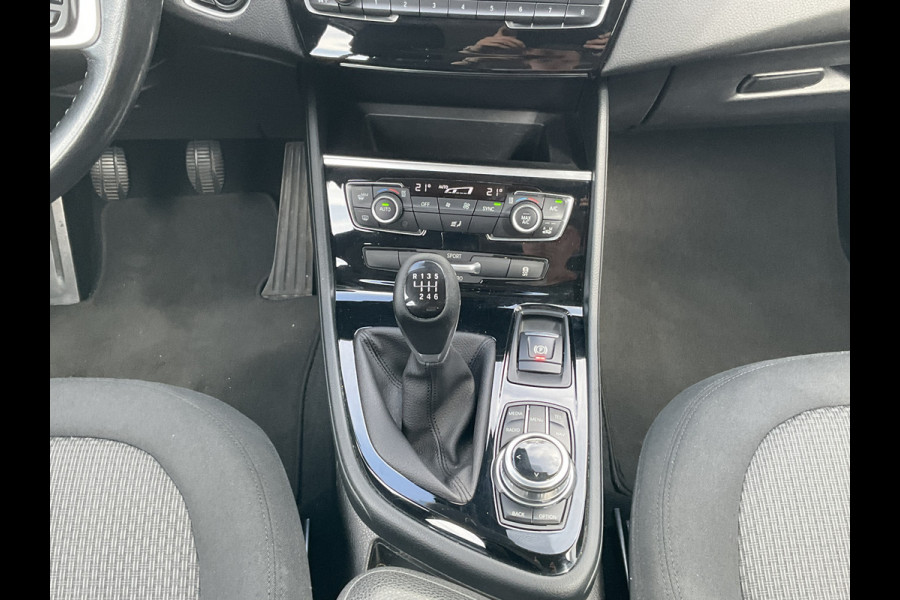 BMW 2 Serie Gran Tourer 7-Pers Executive Trekhhaak Nav/Cruise Stoelverw Elek.Klep Led NAP!