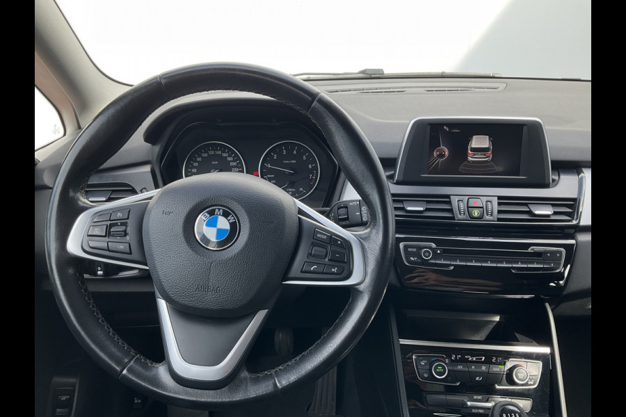 BMW 2 Serie Gran Tourer 7-Pers Executive Trekhhaak Nav/Cruise Stoelverw Elek.Klep Led NAP!