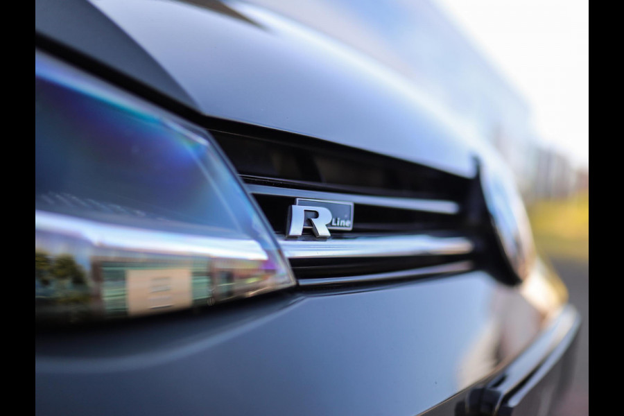 Volkswagen Golf 1.5 TSI Highline Business R-Line | Stoelverw. | PDC | ACC