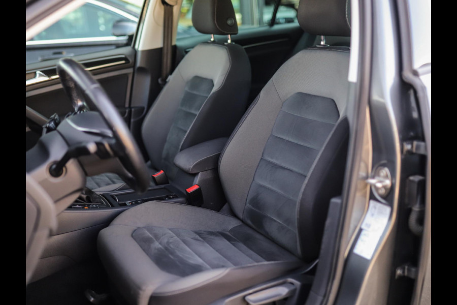 Volkswagen Golf 1.5 TSI Highline Business R-Line | Stoelverw. | PDC | ACC