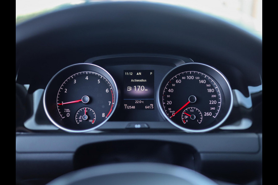 Volkswagen Golf 1.5 TSI Highline Business R-Line | Stoelverw. | PDC | ACC