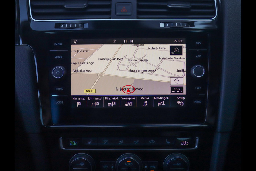 Volkswagen Golf 1.5 TSI Highline Business R-Line | Stoelverw. | PDC | ACC