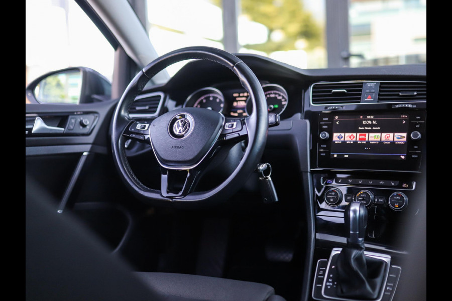 Volkswagen Golf 1.5 TSI Highline Business R-Line | Stoelverw. | PDC | ACC