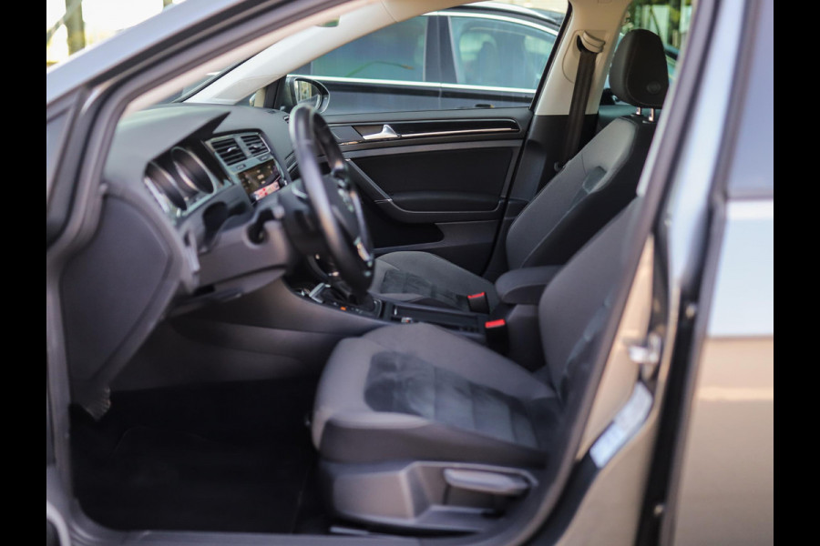 Volkswagen Golf 1.5 TSI Highline Business R-Line | Stoelverw. | PDC | ACC