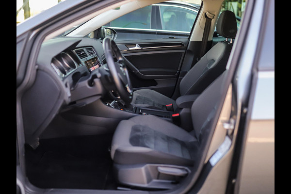 Volkswagen Golf 1.5 TSI Highline Business R-Line | Stoelverw. | PDC | ACC