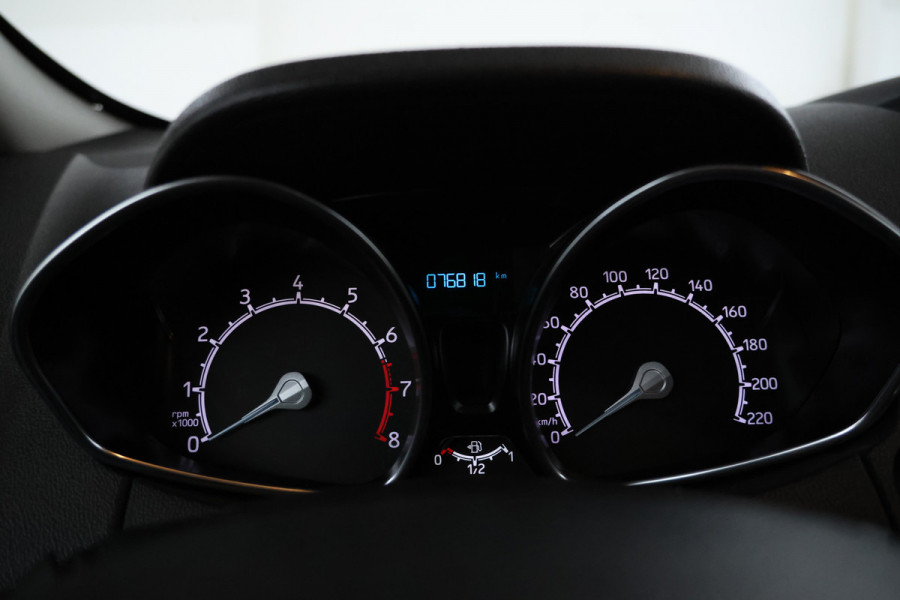 Ford EcoSport 1.5 Ti-VCT Titanium Automaat, Lichtmetalen velgen, Airco.