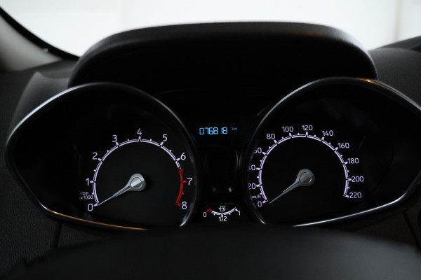 Ford EcoSport 1.5 Ti-VCT Titanium Automaat, Lichtmetalen velgen, Airco.