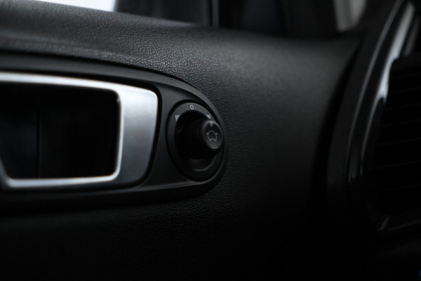Ford EcoSport 1.5 Ti-VCT Titanium Automaat, Lichtmetalen velgen, Airco.