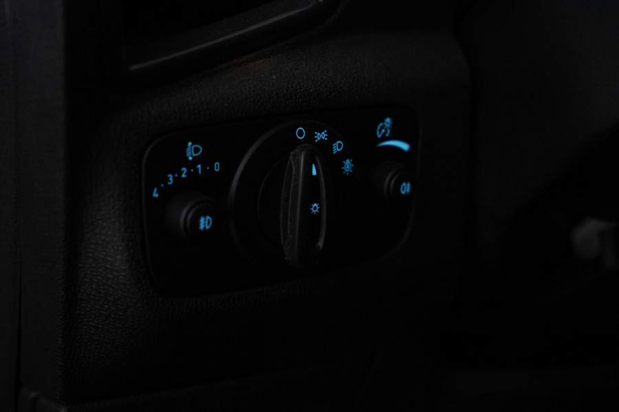 Ford EcoSport 1.5 Ti-VCT Titanium Automaat, Lichtmetalen velgen, Airco.