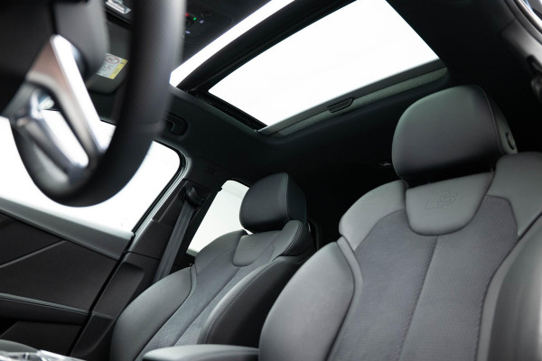 Audi Q2 35 TFSI Edition one |3xS-Line|Pano|Ambient|VOLL|