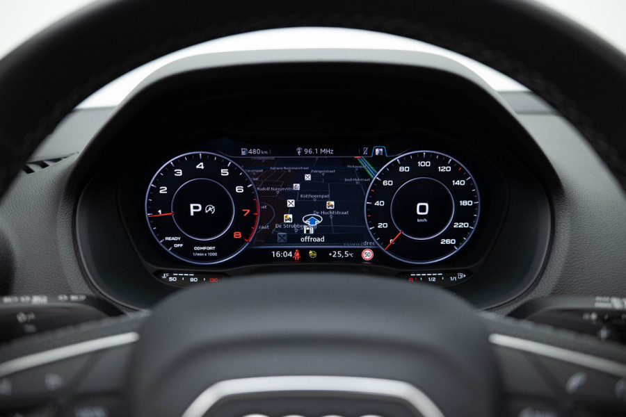Audi Q2 35 TFSI Edition one |3xS-Line|Pano|Ambient|VOLL|