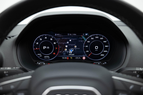 Audi Q2 35 TFSI Edition one |3xS-Line|Pano|Ambient|VOLL|