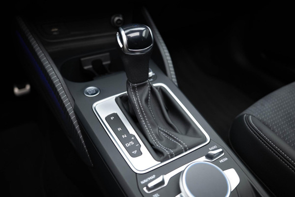 Audi Q2 35 TFSI Edition one |3xS-Line|Pano|Ambient|VOLL|