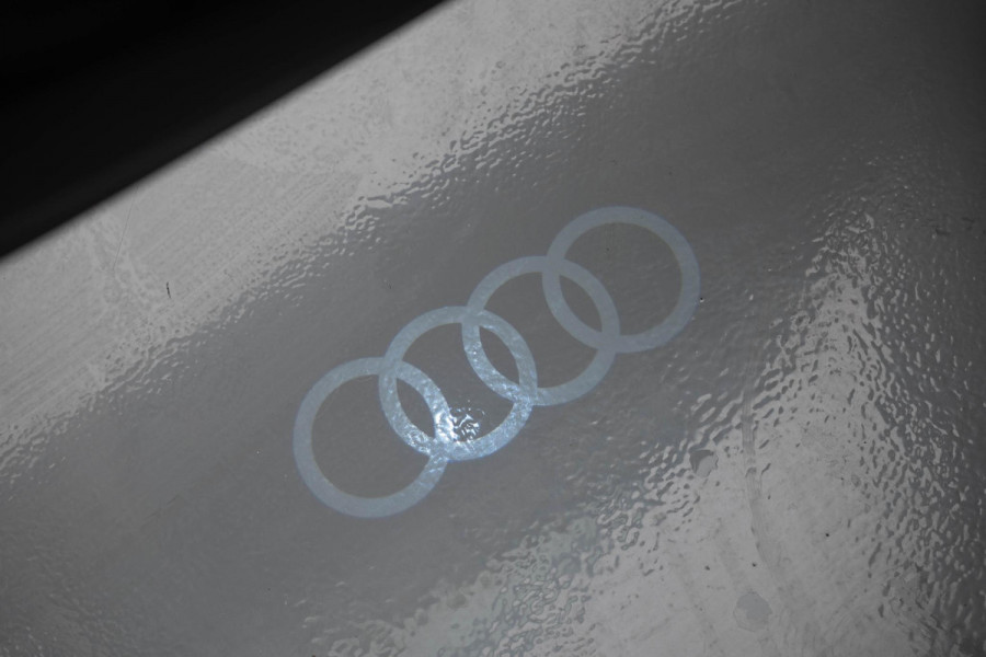 Audi Q2 35 TFSI Edition one |3xS-Line|Pano|Ambient|VOLL|